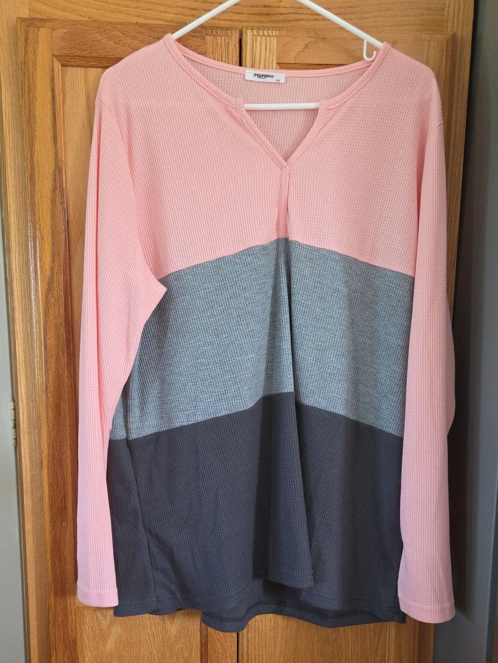 zeagoo Pink and Gray Colorblock V-Notch Waffle Knit Top